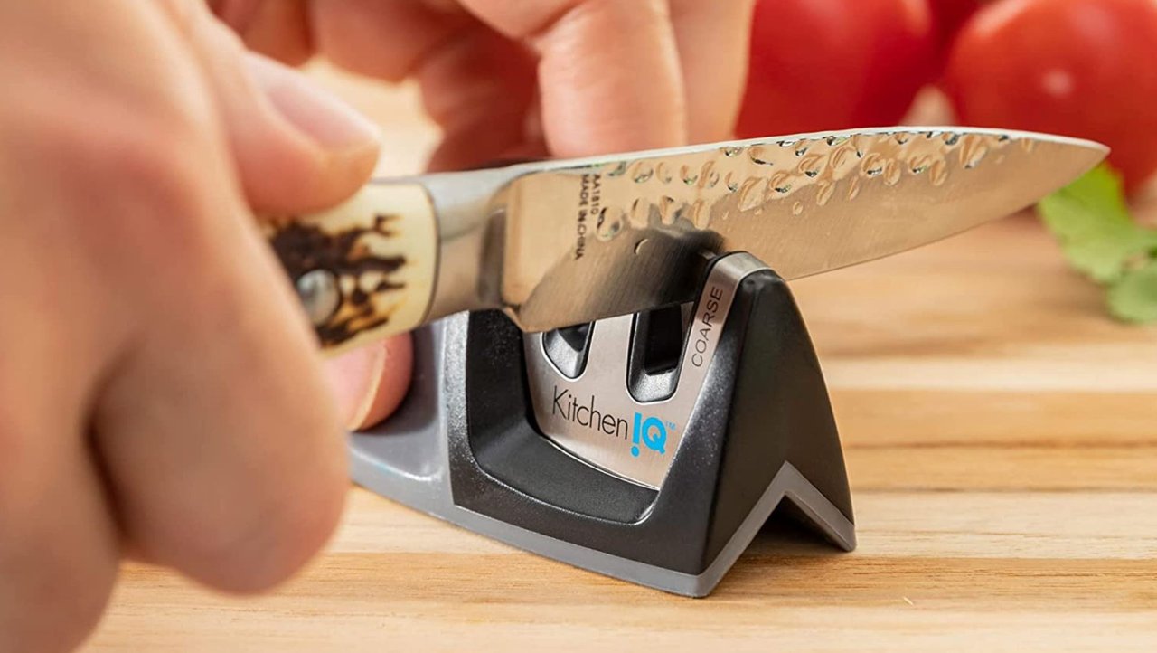 Razor's Edge Sharpening for your Blades, the 8 Best Knife Sharpeners of 2022